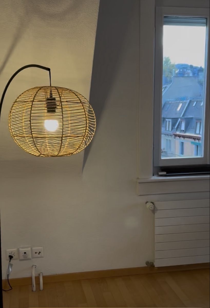 Maisons du monde Lampade: Maison du Monde Stehlampe – Usato da Kilchberg ZH venduto da jewlzsister