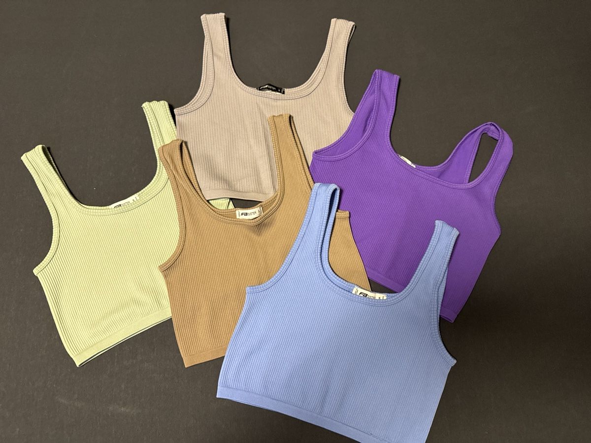 Tops: 5 Damen Crop Tops Gr. S – Gebraucht aus Zürich von DiemN