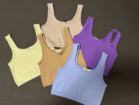 5 Damen Crop Tops Gr. S