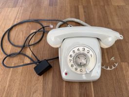Analoges Telefon mit Wählscheibe funktionsfähig 