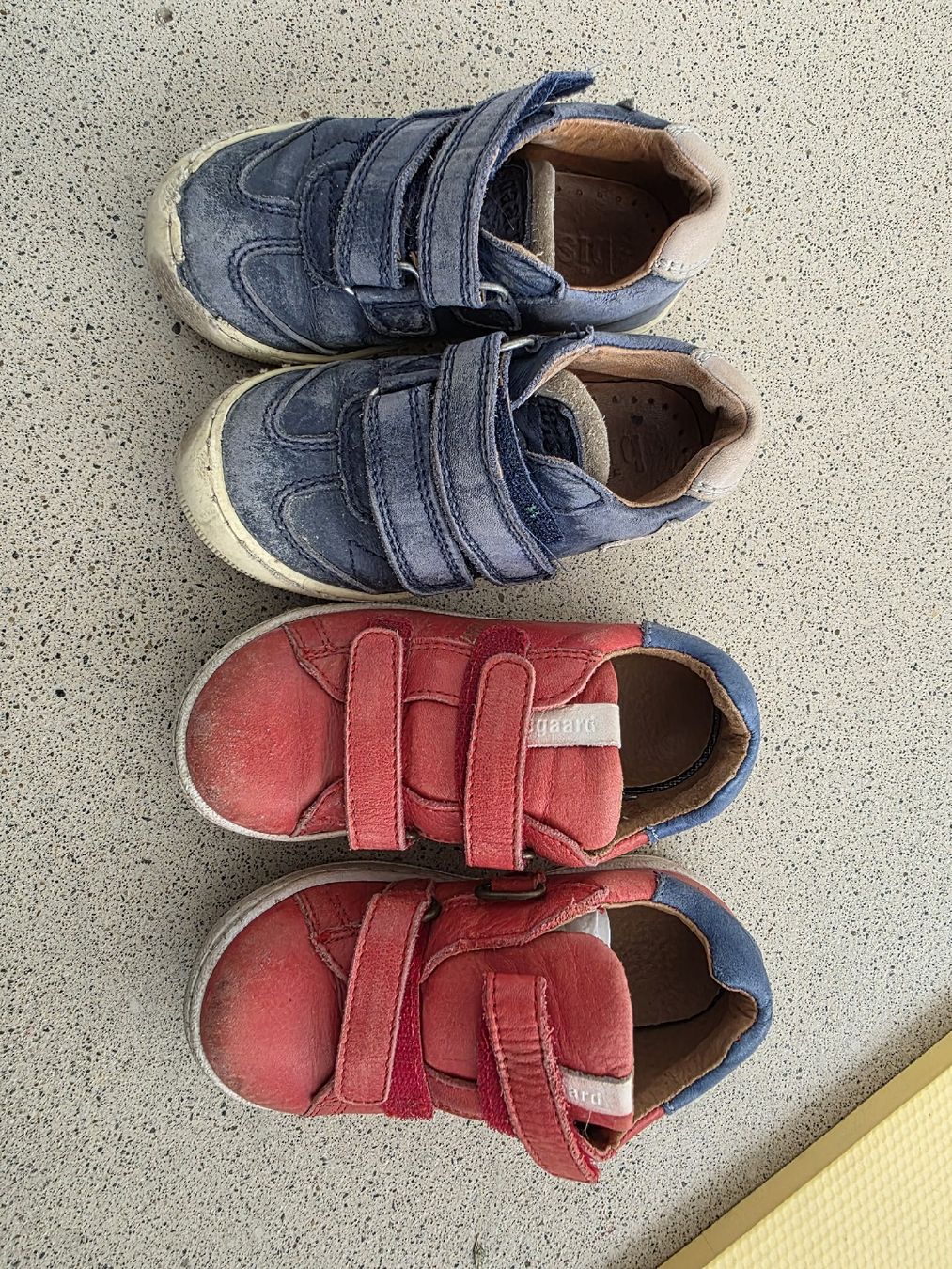 Bisgaard Schuhe für Jungen: Bisgaard Turnschuhe 24 und 25 – Gebraucht aus Zürich von Allek