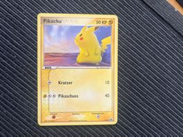 Pokemon Pikachu non Holo 6/10 Starter Kit 2004