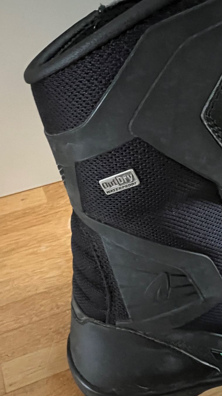 Scarpe da uomo: Forma Air Outdry Stiefel Schwarz 43 – Usato da Binningen venduto da mi-9 3