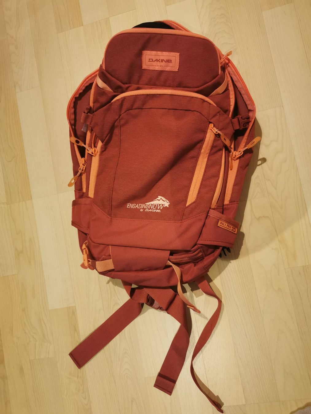 Dakine Zaini: Dakine Rucksack 20L – Usato da Immensee venduto da Meiersi 1