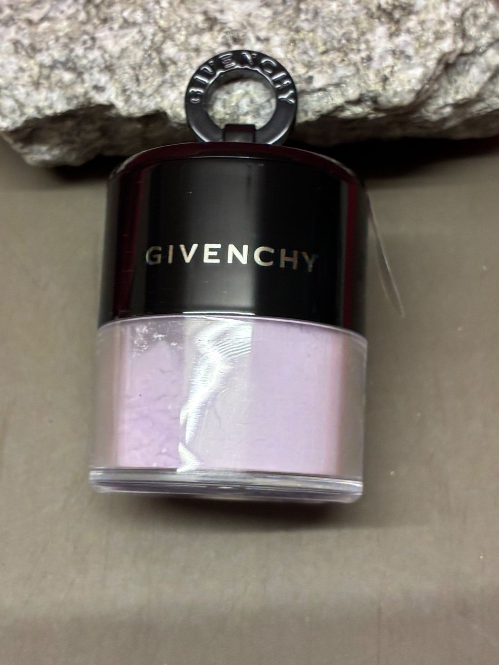 Cura del viso: Set Givenchy:Stoffsac, Prisme Libre Travels.& Proben - neu! – Nuovo e nell'imballaggio originale da Niederglatt ZH venduto da karinso 1