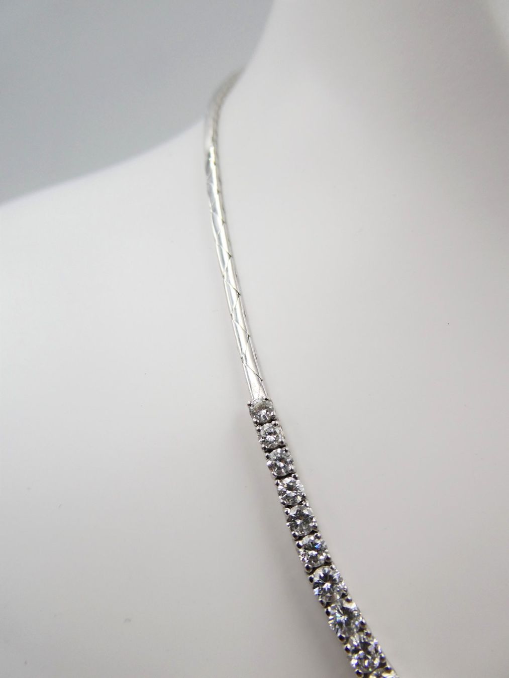 Catenine: DIAMANT COLLIER IN 750 WEISSGOLD – Usato da Luzern venduto da EdiGem 3
