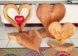 Herzen aus Holz