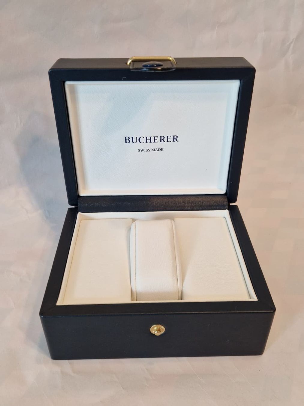 Bucherer Boîtes de montres: Bucherer Reisebox / Travelbox – D'occasion à Zürich par Valpura