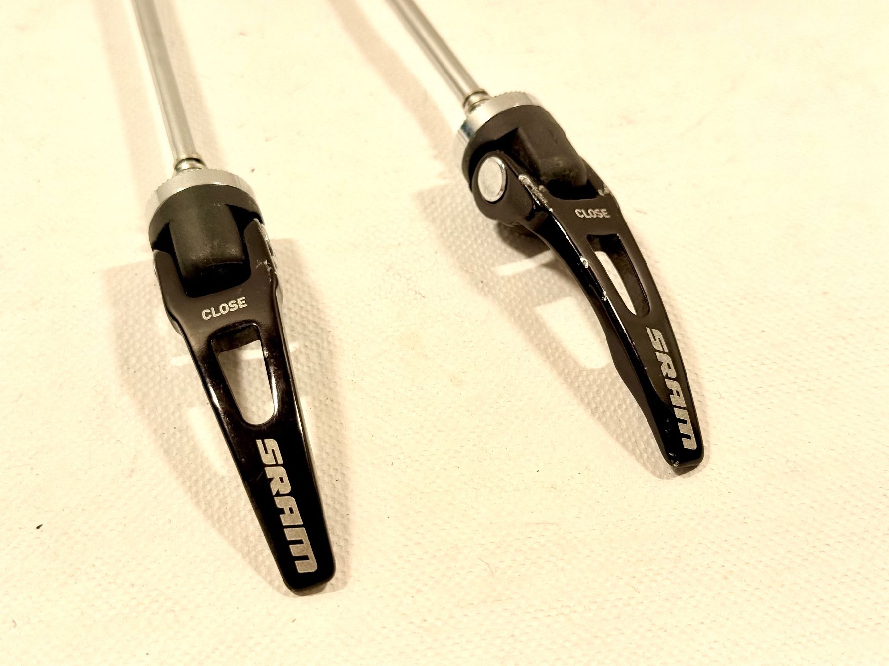 Sram Pezzi di ricambio: SRAM Schnellspanner Set V+H 115 Gramm / 2602 – Usato da Luzern venduto da bikeandbeltcom 1