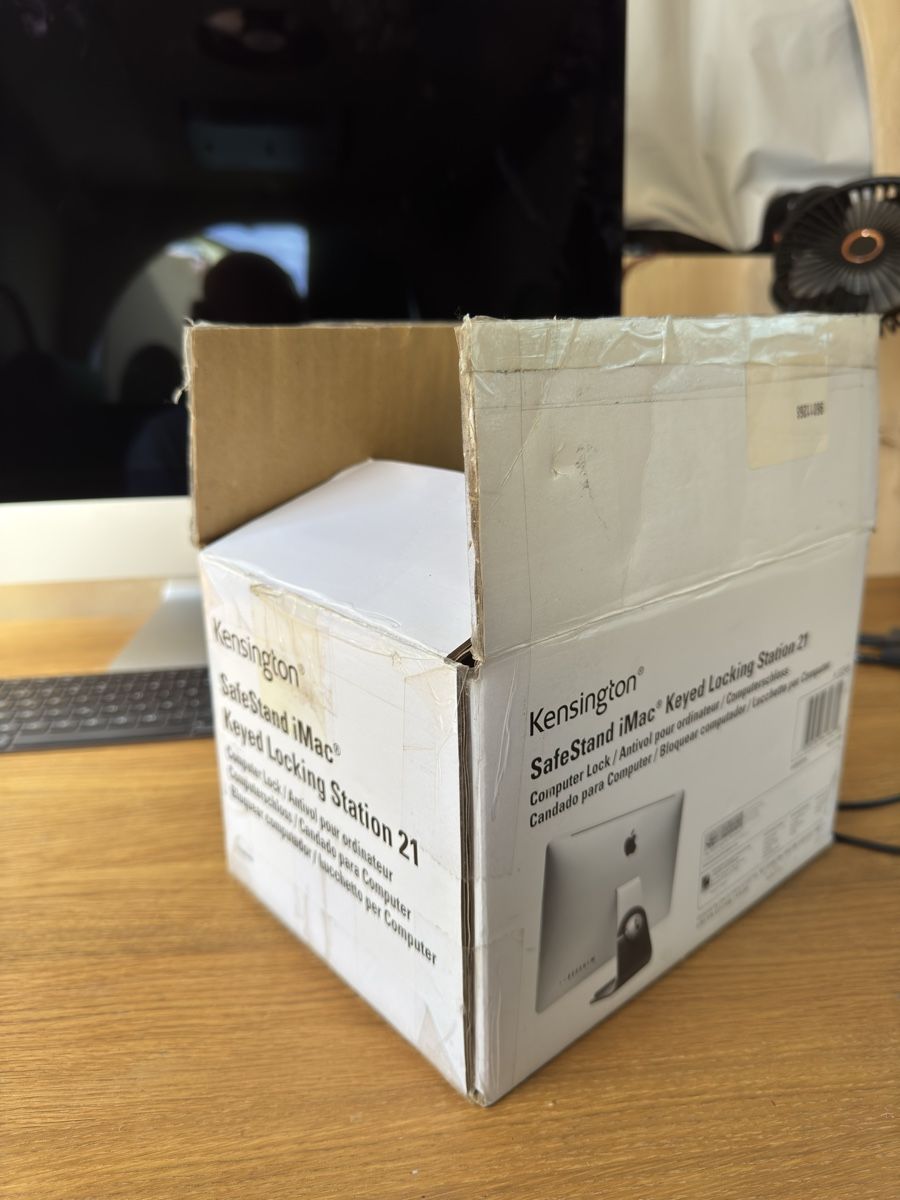 Kensington Staffa per monitor: Kensington   SafeStand   Universal iMac   Keyed   Locking – Nuovo (secondo la descrizione) da Unterterzen venduto da b.aron 2