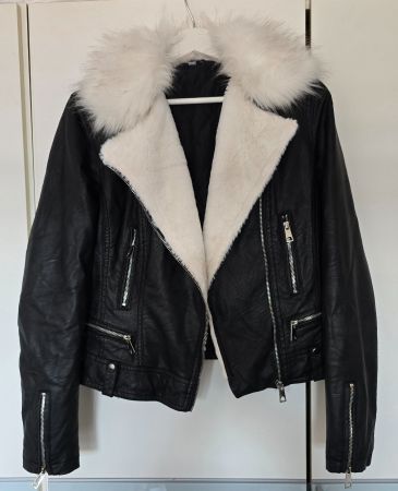 🎉 Avant Première Bikerjacke - S/M - Faux Fur Kragen