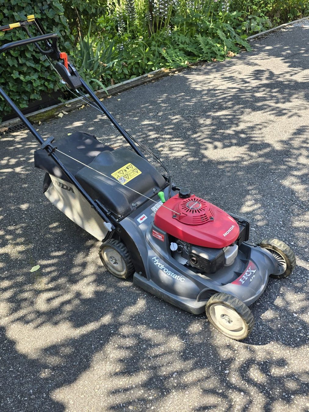 Honda Tondeuses à gazon: Honda Rasenmäher – Défectueux à Niedergösgen par cr15 1