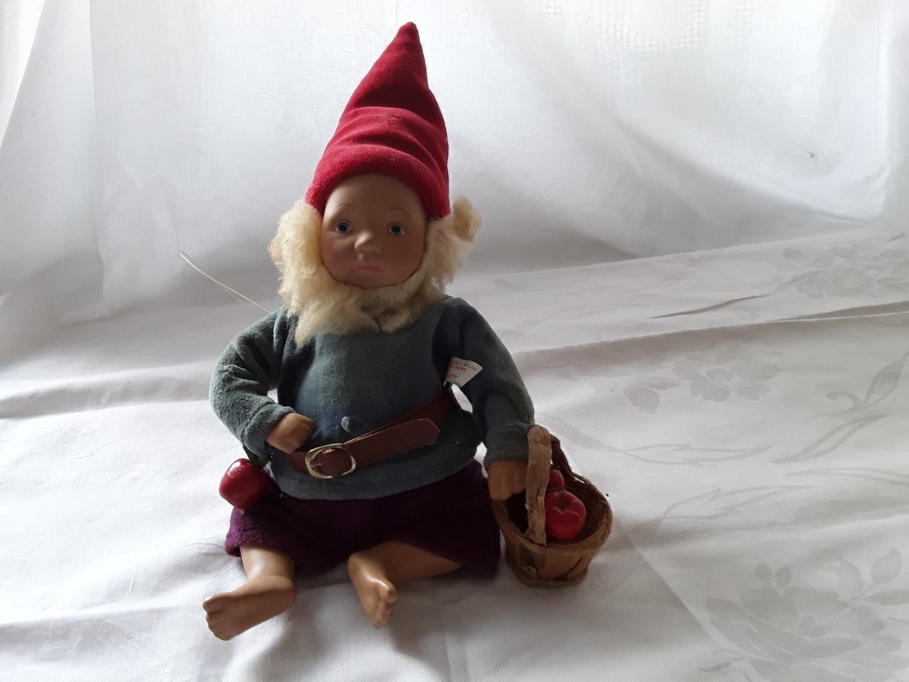 Puppen: Sammlerpuppe wicht – Gebraucht aus Basel von dept 1