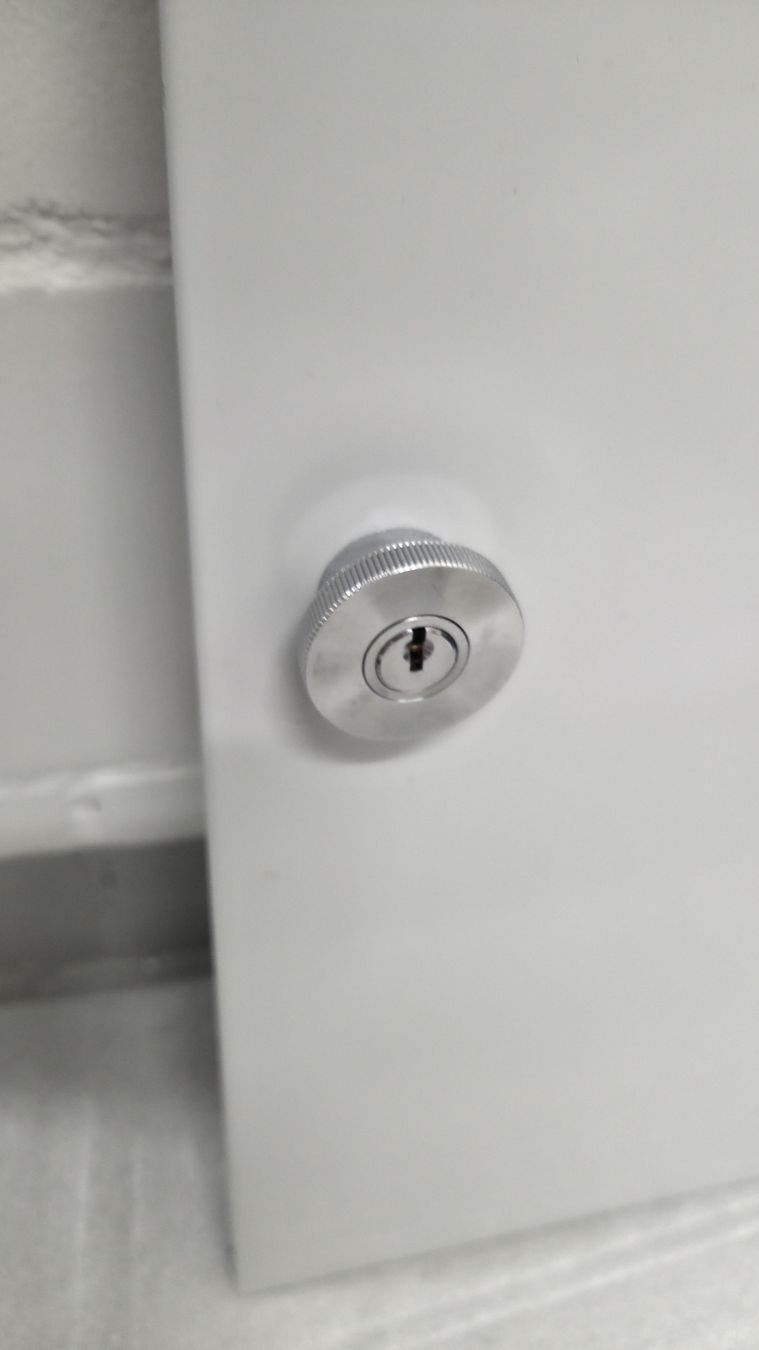 Porte: Usm Haller Front 75x35 – Usato da Obfelden venduto da Franioli 1