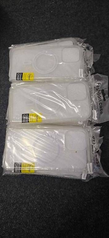 Apple Covers & Schutzfolien: Lot de 40 Coques pour iPhone 14 / 14 Pro / 14 Pro Max – Neu (gemäss Beschreibung) aus Renens VD von T.T2211 2