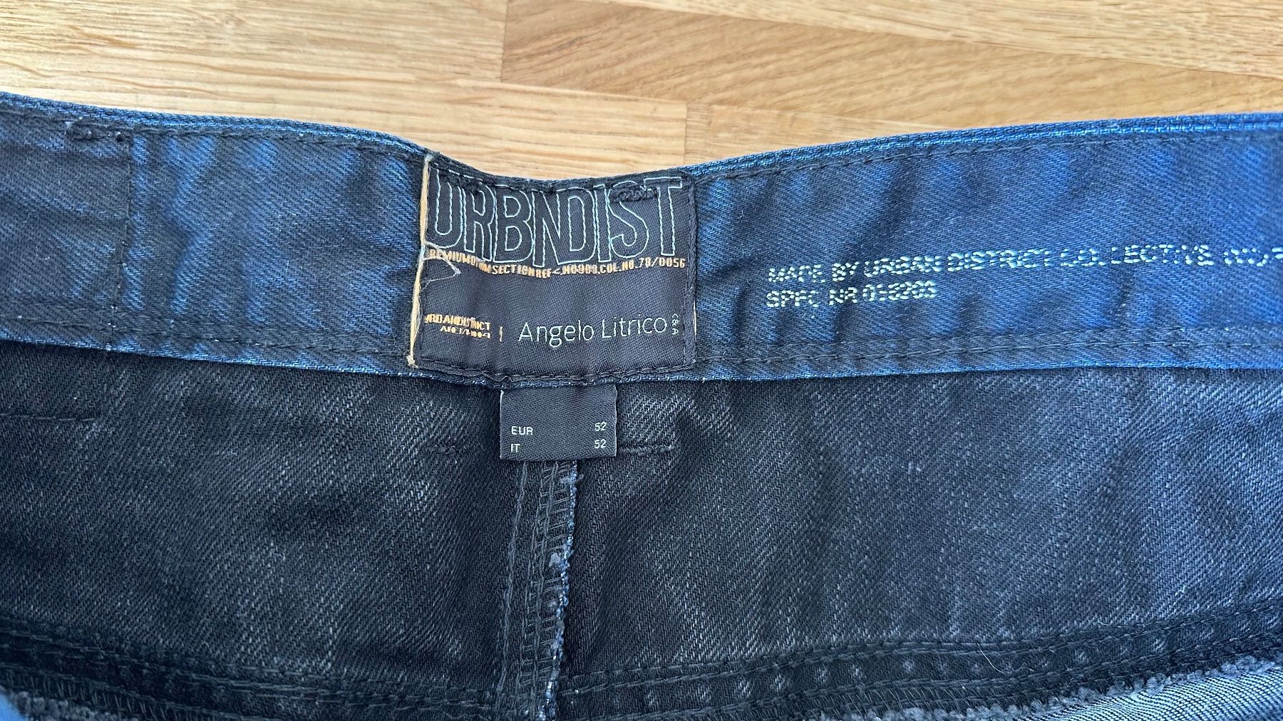 C&A Pantaloni: Shorts - C&A Denim dunkelblau Gr 52 – Usato da Winterthur venduto da Secondhand-Family 2