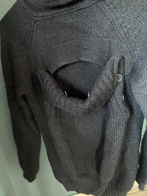 Pulls & Sweat-shirts: LoktuShe Merinowoll Tragepulli anthrazit Gr. S – D'occasion à Knutwil par SamScythes87 2