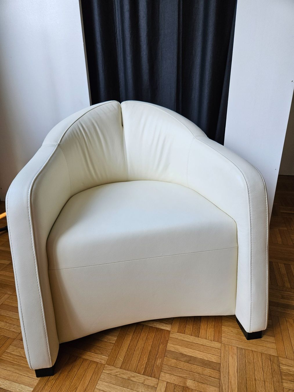 Poltrone: Beiger heller, schöner Leder Sessel – Nuovo (secondo la descrizione) da Wangs venduto da adwil66lia 3