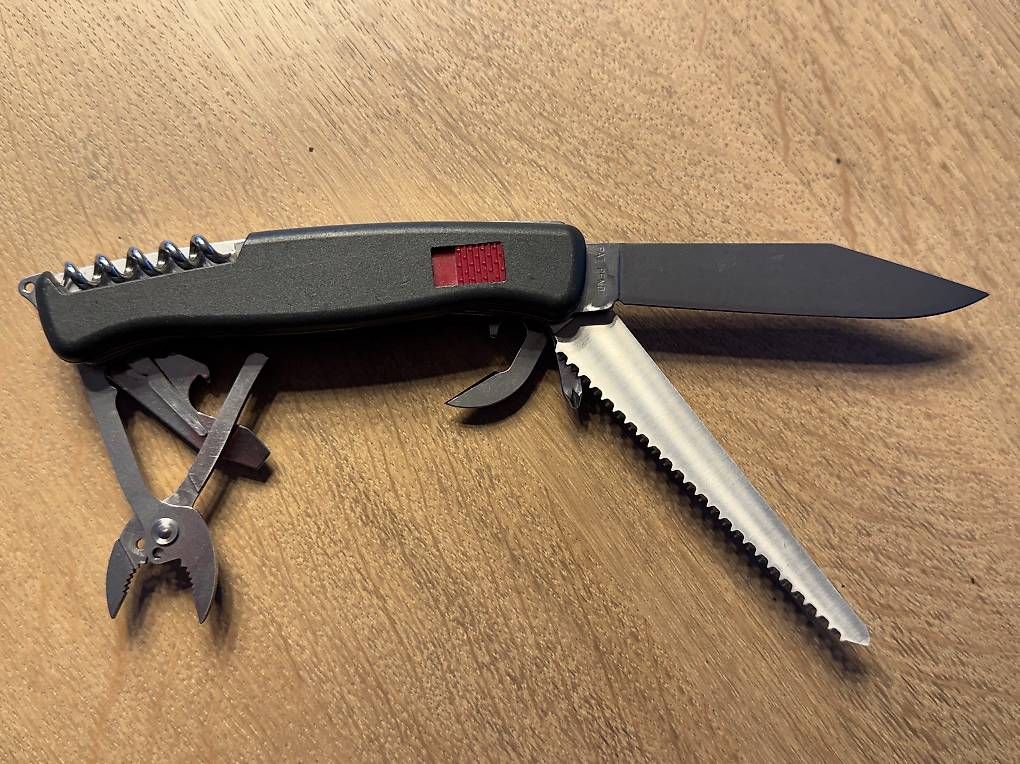 Coltelli tascabile: Wenger Ranger Everest Taschenmesser – Usato da Thun venduto da g_reg79