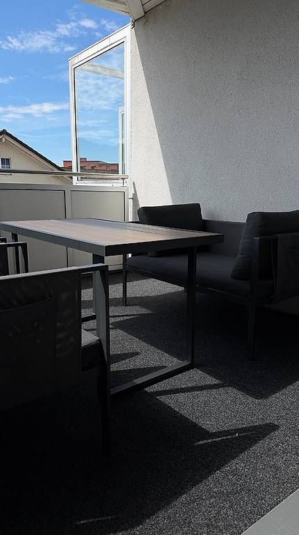 Divani: Gartenlounge grau/anthrazit inkl. Tisch – Usato da Rotkreuz venduto da ta_ti75 1