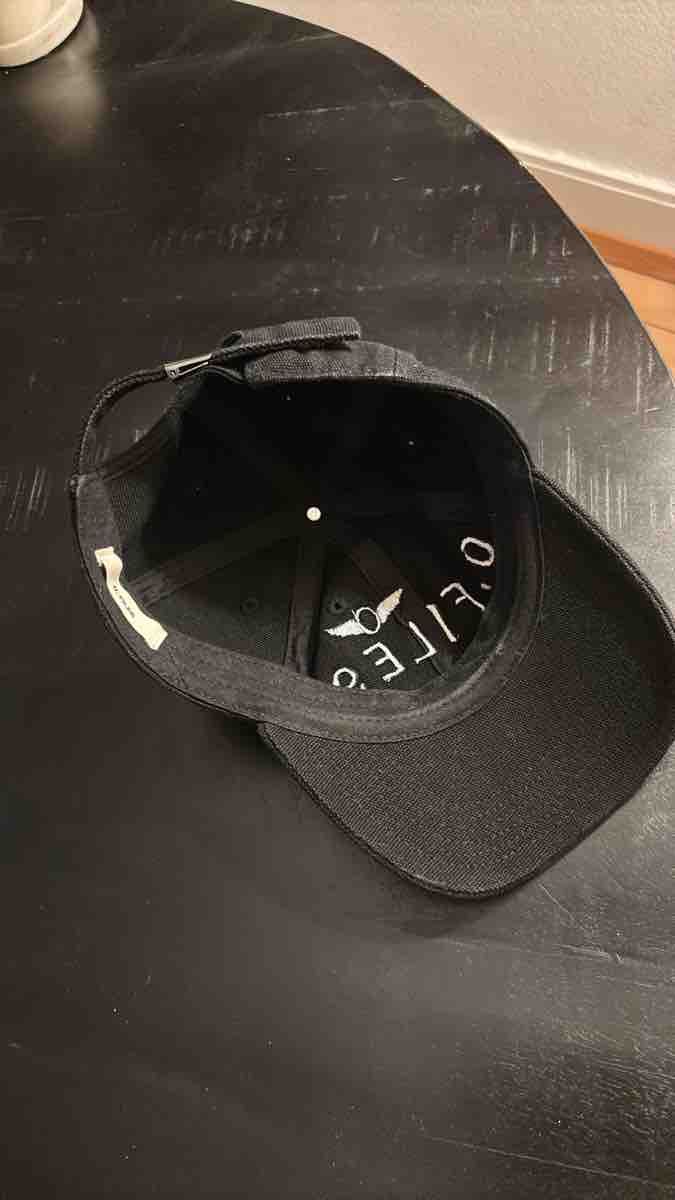 Chapeaux, bonnets & casquettes: Ofiles black cap – D'occasion à Thalwil par lean21 1