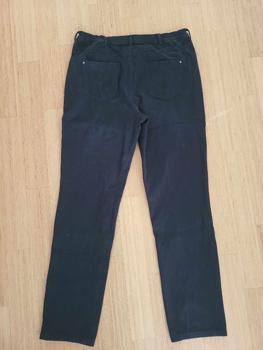 Jeans: Bequeme schwarze Jeans / Hose Gr. 42 – Neu (gemäss Beschreibung) aus Winterthur von GAM90 1