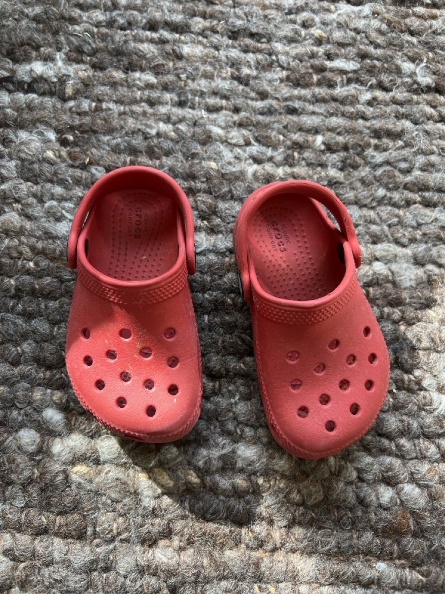 Crocs Scarpe per ragazzi: Kinder Crocs Gr C8 (24-25) – Usato da Winterthur venduto da LeonoraCor