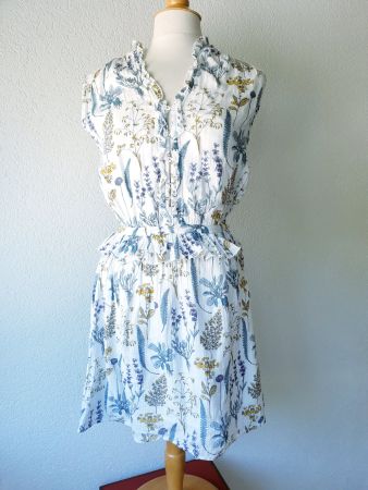 KLEID DRESS S 36 FLORALES DESIGN SOMMERKLEID TOP BLUMEN