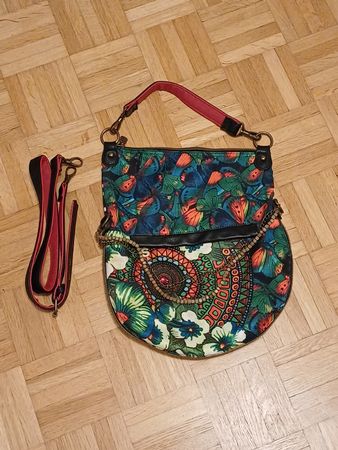 Desigual Handtasche mit zusätzlichem Umhängegurt