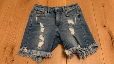 GUESS Damen / Lady Jeansshorts Hot Pants ! XS !