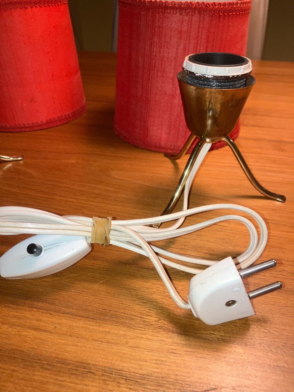 Lampade: Nachttischlampen, Lampen. E27, Druckschalter – Usato da Neftenbach venduto da 889095 2