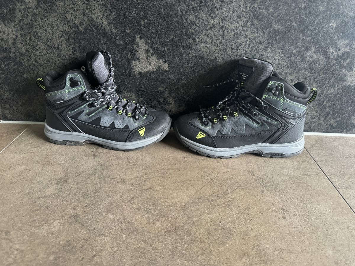 Icepeak Scarpe per ragazzi: ICEPEAK Trekking-Schuh – Nuovo (secondo la descrizione) da Corpataux venduto da seniz