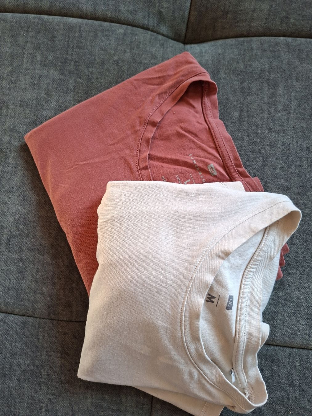 Lotti di vestiti: 2er Pack WE T-Shirts Basic Herren Slim fit – Usato da Wallisellen venduto da rahelr90 1