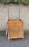 Korbwagen Vintage