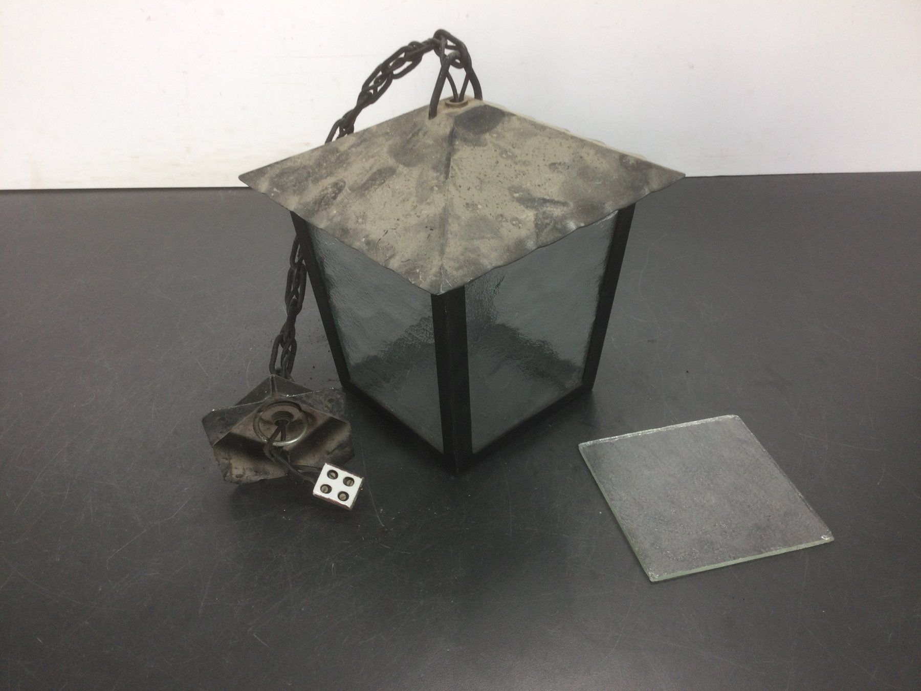 Lampes: Gebrauchte Eingangs Aussenlampe aus Eisen – D'occasion à Wangen SZ par kuriosum12 3