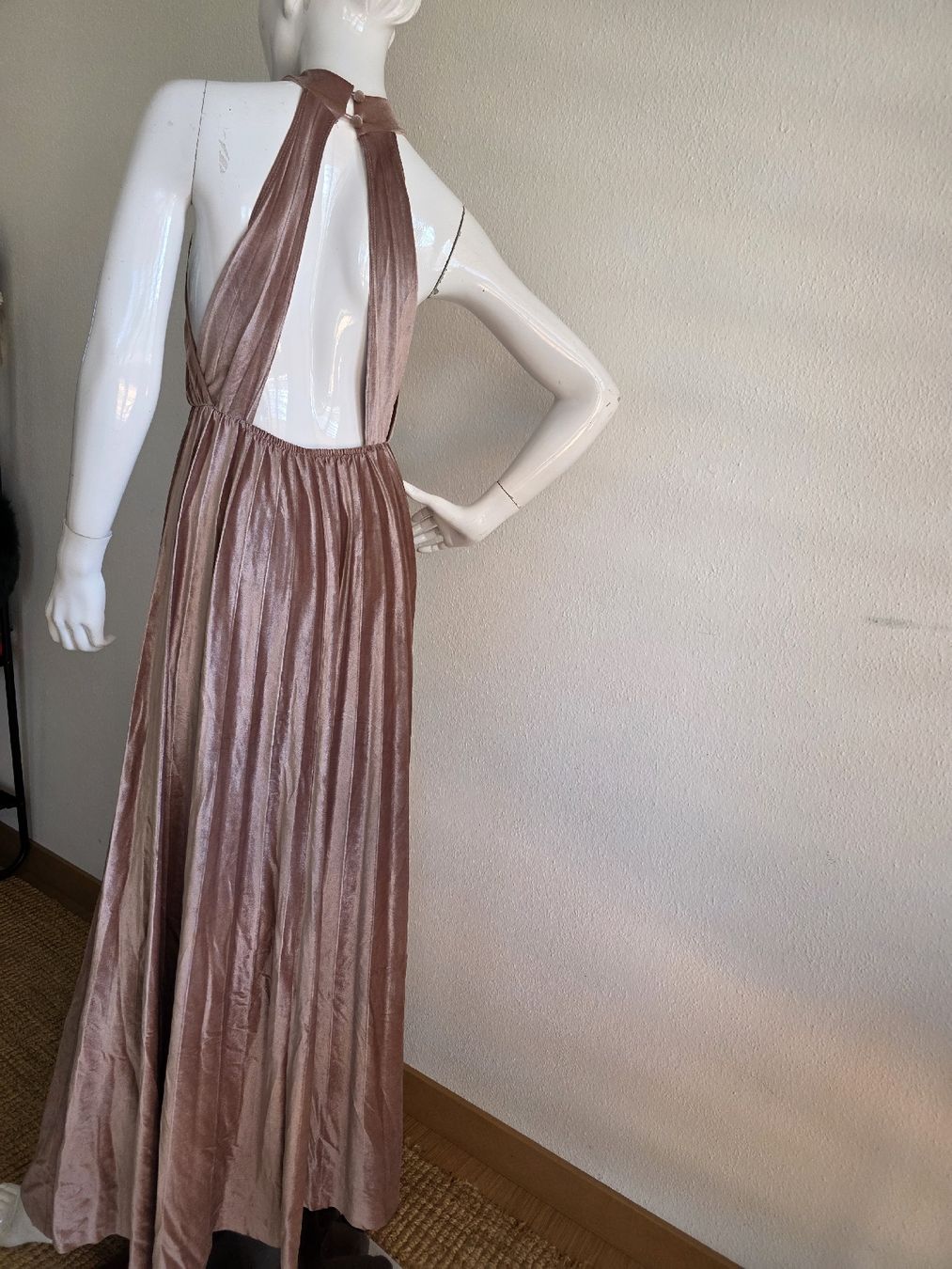 Asos Vestiti: Abito lungo elegante color rosa cipria – Nuovo (secondo la descrizione) da Massagno venduto da let_6pgs 3
