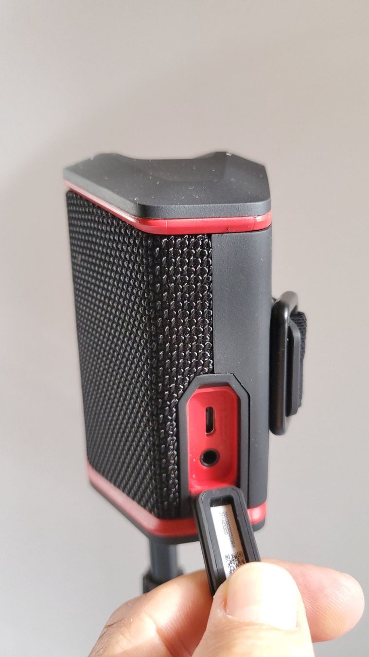 Teufel Casse acustiche: ** TEUFEL ROCKSTER GO Bluetooth Stereo Speaker neuwertig ** – Usato da St. Margrethen SG venduto da Relsi53 3