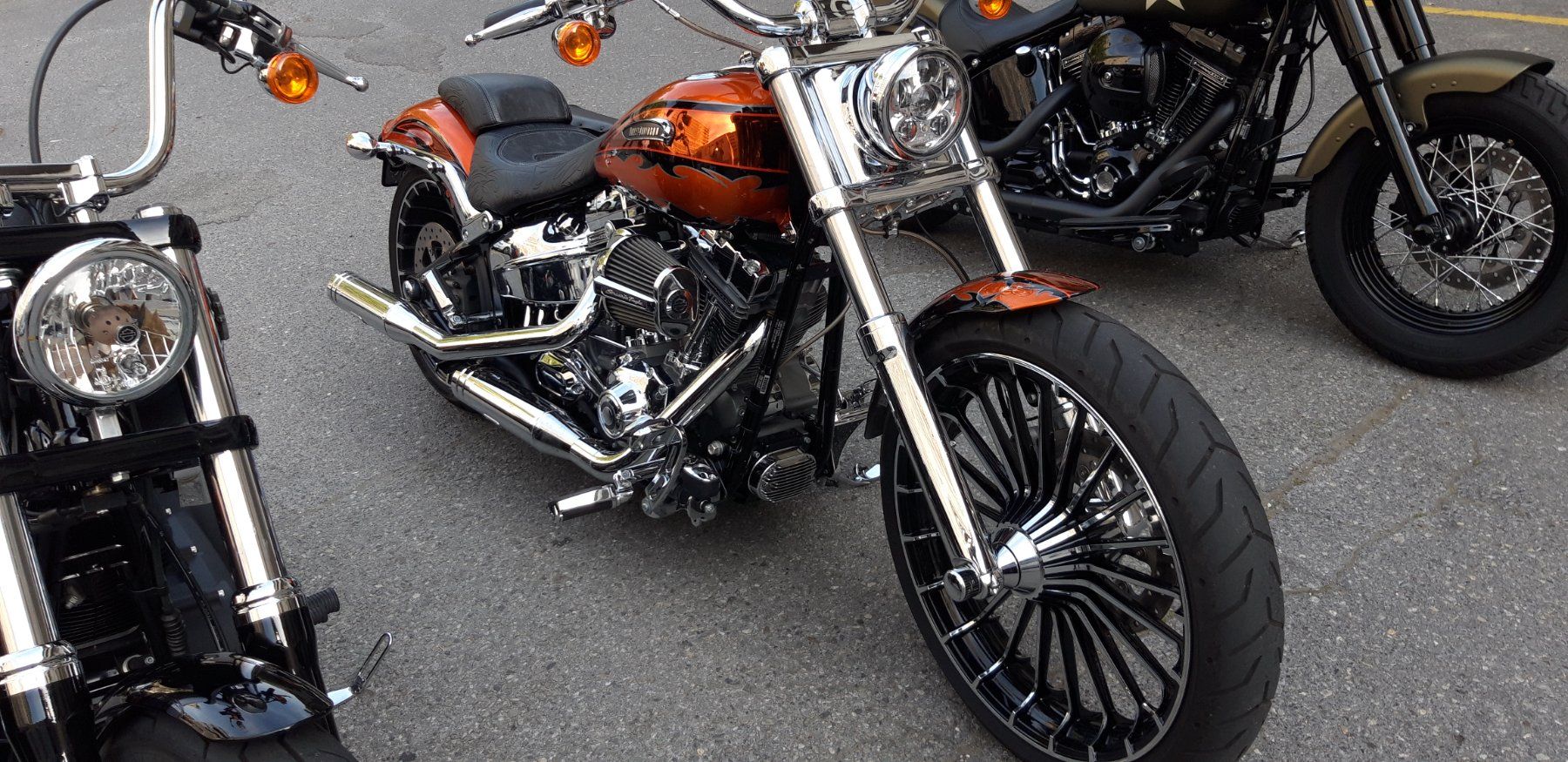 Harley-Davidson Chopper: Harley-Davidson Breakout CVO – Nuovo (secondo la descrizione) da Martigny venduto da Philippe3691 3