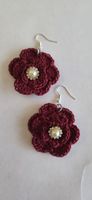 Boucles d'oreilles fleur bordeaux faites à la main