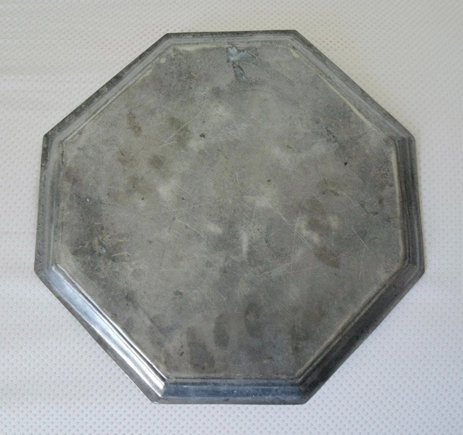 Piatti di portata: Plat Octogonal En Métal Ancien – Usato da Châtelaine venduto da fil_7lqg 2