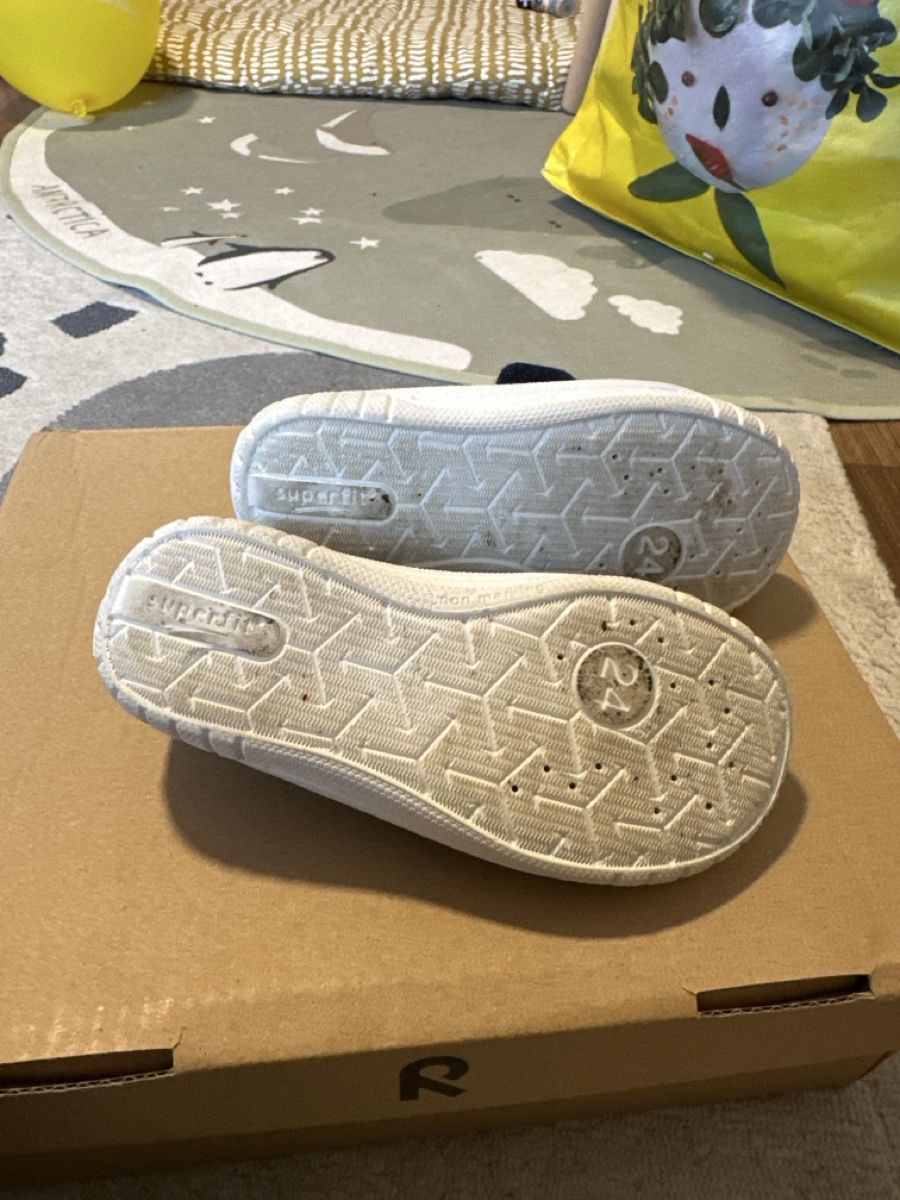 Superfit Scarpe per ragazzi: Superfit Hausschuhe 24 – Usato da Zermatt venduto da katytesunshine 2