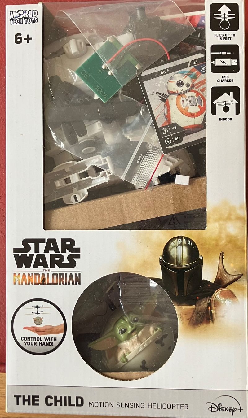 Spielzeuge: Star Wars Mandalorian Motion Sensing Helicopter – Gebraucht aus Luzern von Pat69Lu