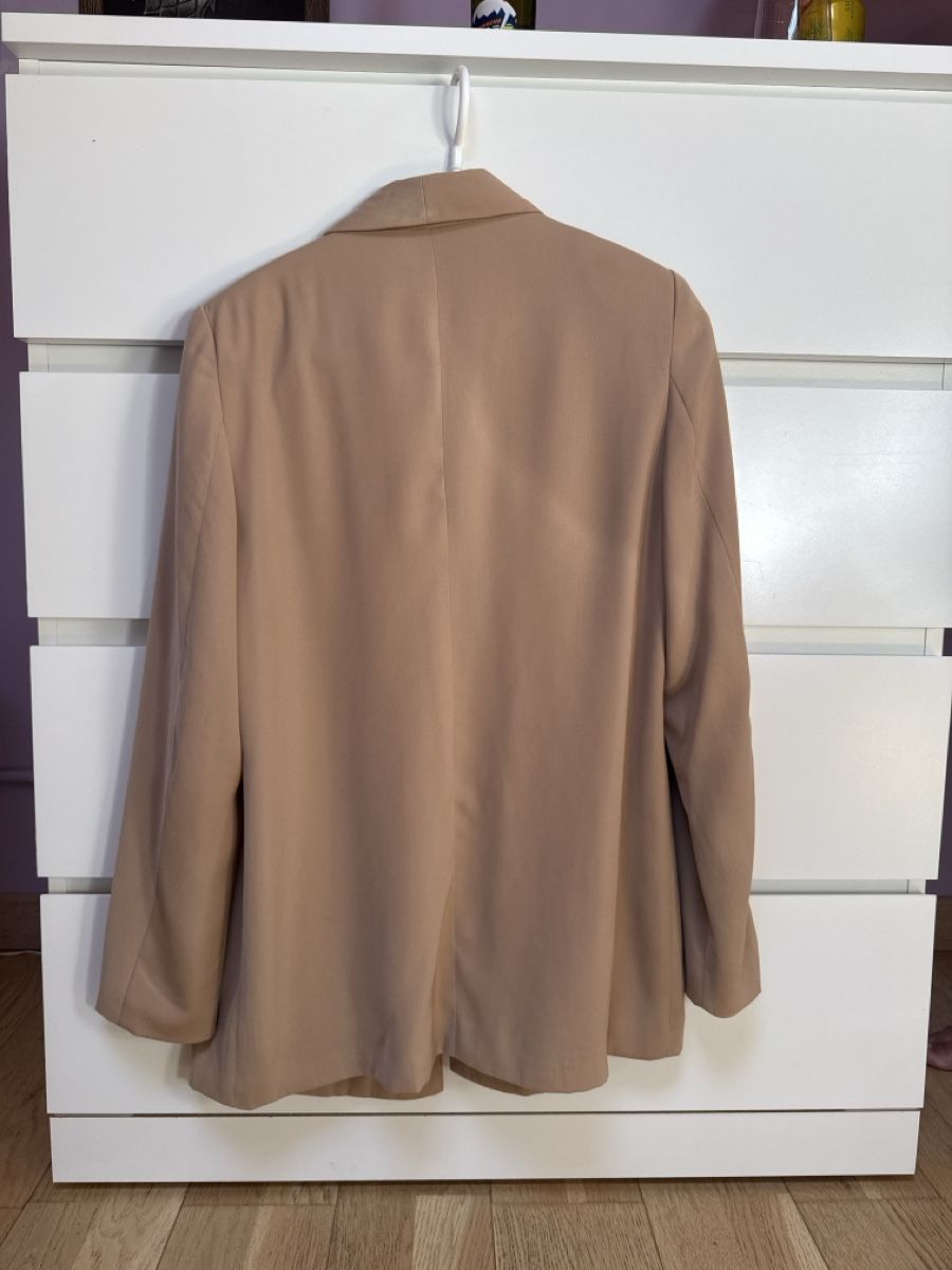 Giacche: Blazer beige  – Usato da Cartigny venduto da Kelly.11 1