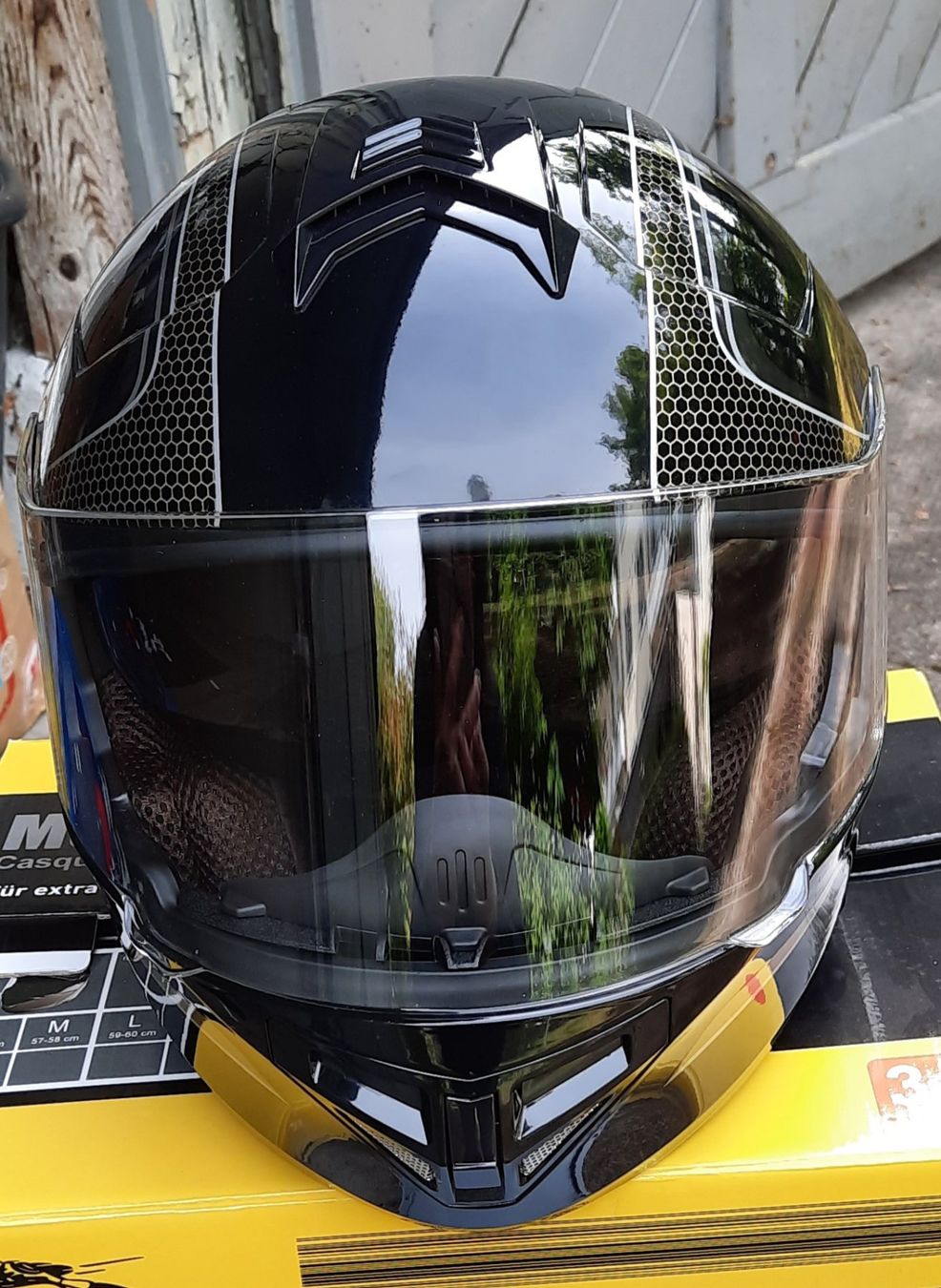 Caschi & visiere: Motoradhelm – Nuovo e nell'imballaggio originale da Basel venduto da usc_hi9