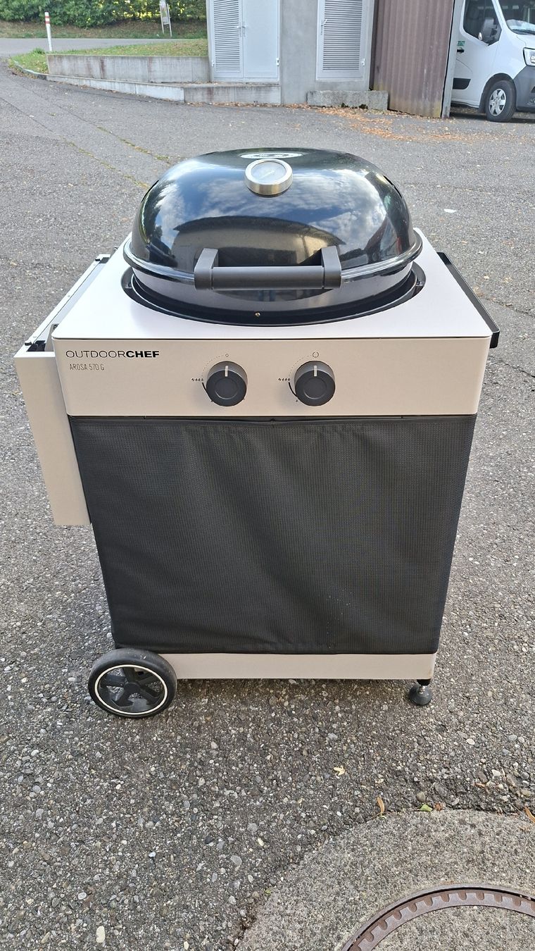 Grills: Gasgrill – Defekt aus Winterthur von Stanislava02