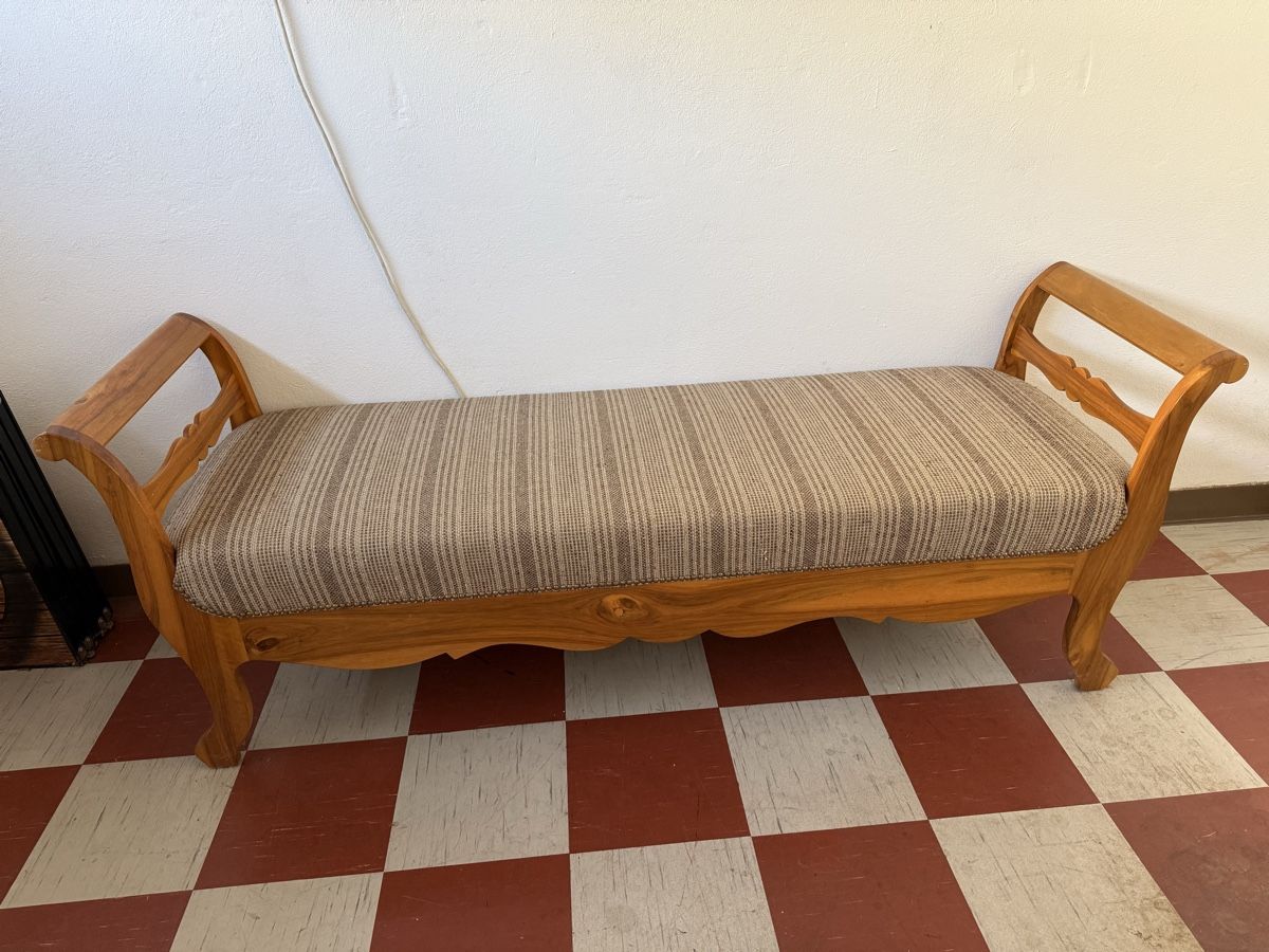 Sofas: Antikes Sofa – D'occasion à Lungern par Blauhausfrau