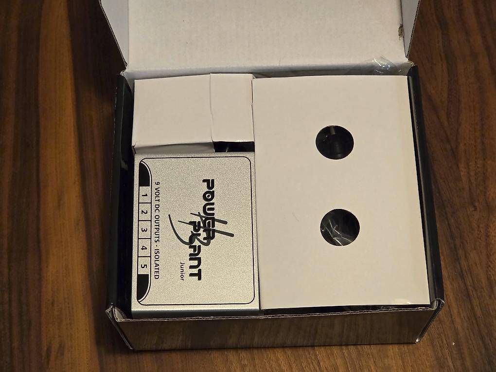 Strumenti musicali: Harley Benton PowerPlant Junior Pedal-Netzteil – Usato da Wettingen venduto da Allmilchigsinn 4