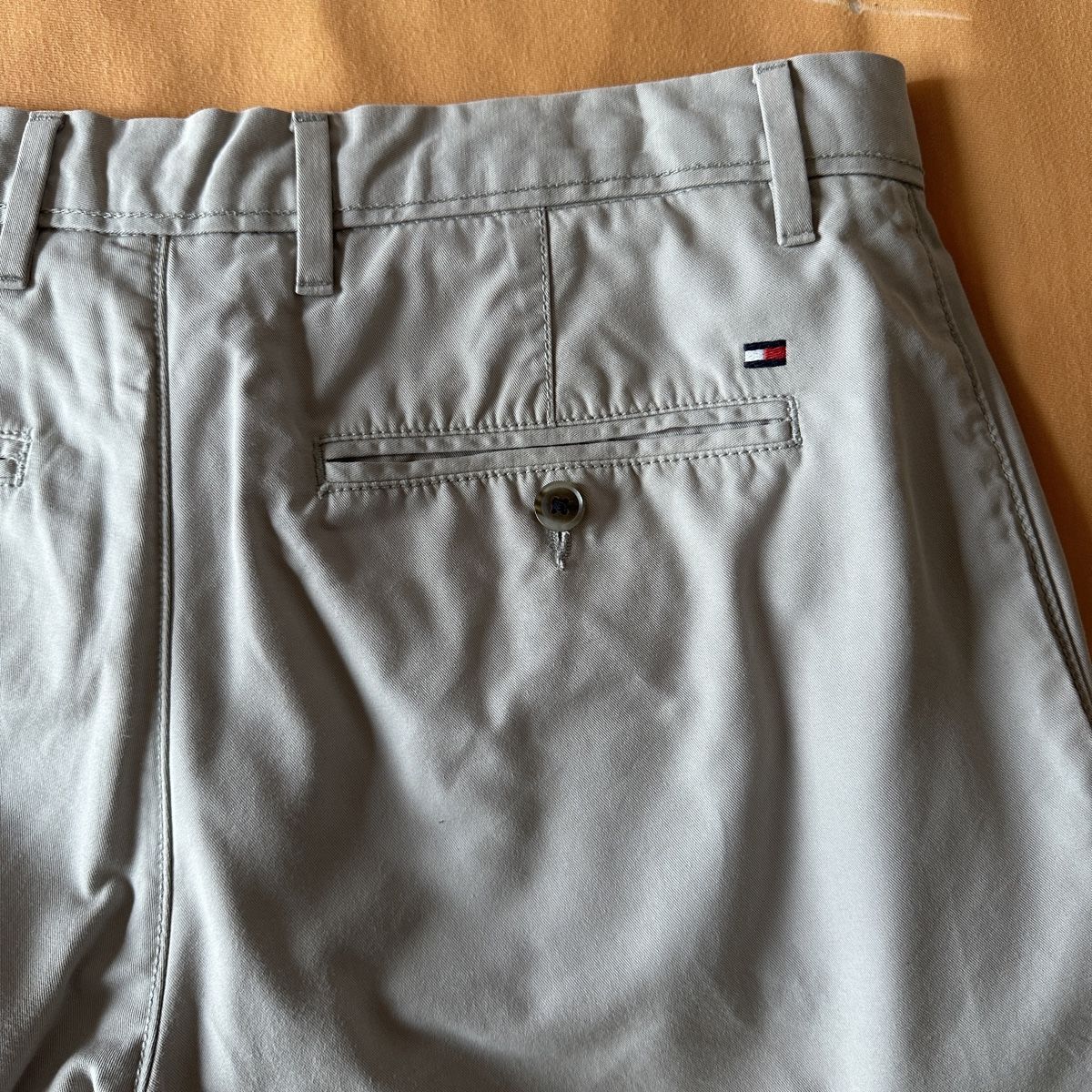 Tommy Hilfiger Hosen: Tommy Hilfiger Shorts – Neu (gemäss Beschreibung) aus Wallisellen von Last_Chance_Sale 3