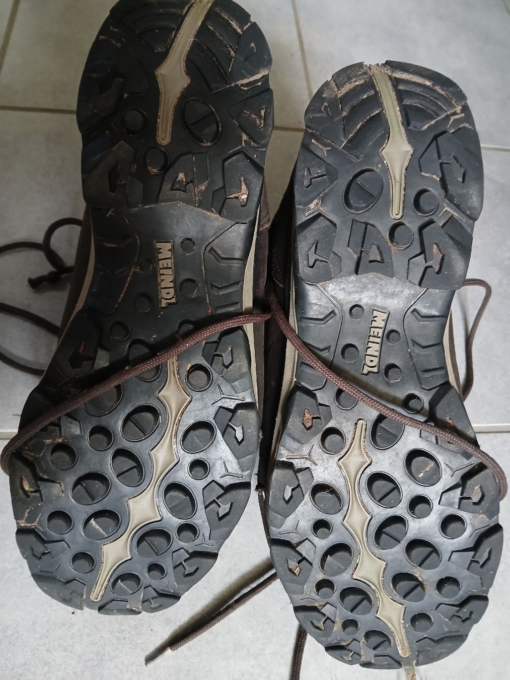 Meindl Herrenschuhe: meindl goretex Winterschuhe 44 – Gebraucht aus recherswil von papamoll71 3