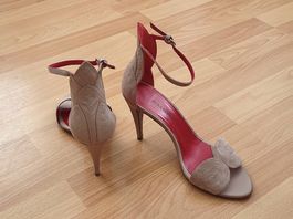 Pura Lopez Heels